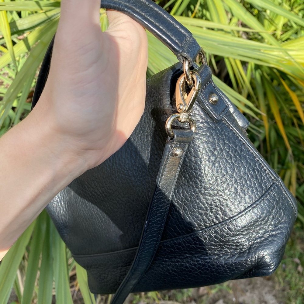 • Kate Spade • Black pebbled Leather Crossbody Removable Strap - Picture 6 of 9